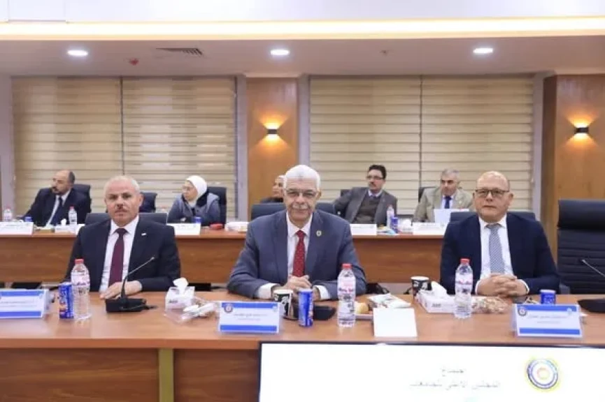 رئيس جامعة المنوفية يشارك في اجتماع المجلس الأعلى للجامعات بجامعة بورسعيد