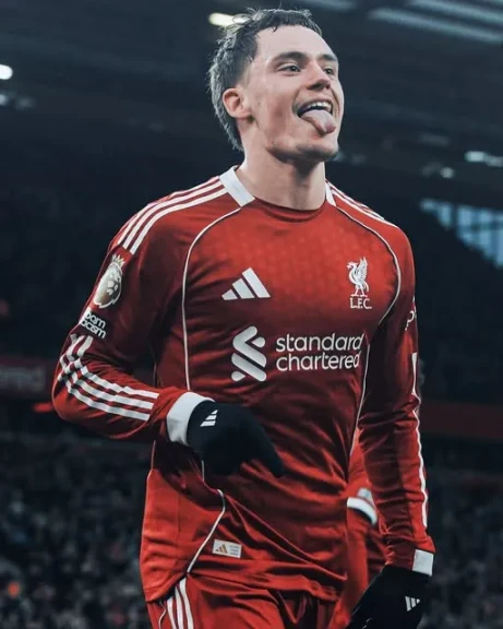 ليفربول يفوز على ولفرهامبتون بهدفين بالدورى الانجليزي الممتاز