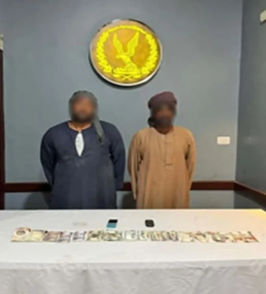 الداخلية:ضبط عاملان بحوزتهم مبالغ مالية لتوزيعها علي الناخبين بقنا