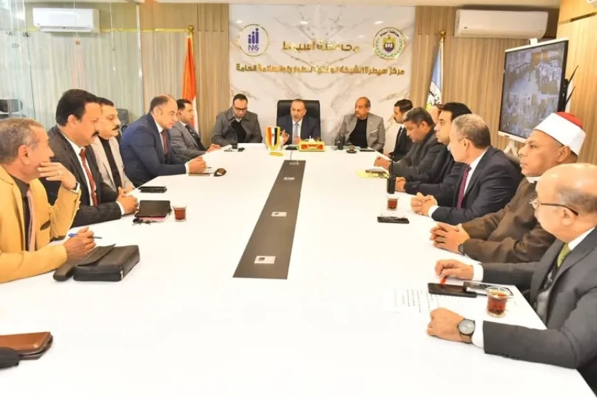 محافظ أسيوط يتابع فتح لجان اليوم الثاني من جولة الإعادة بالدائرة الثالثة