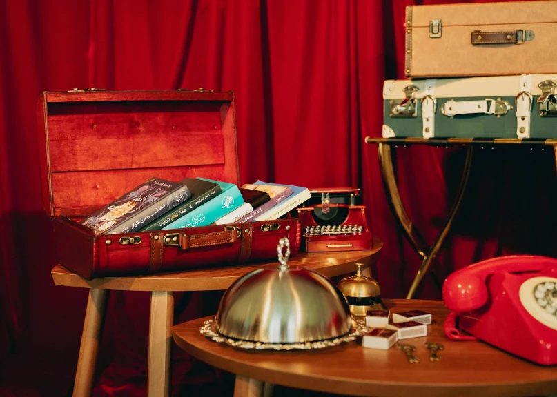 تنفّذها «شركة منصة للتوزيع» سمو الشيخة بدور القاسمي تطلق حملة ”نزيل الشارقة.. نزيل الثقافة” لترسيخ القراءة ملاذاً ثقافياً مستوحى من روح الإمارة