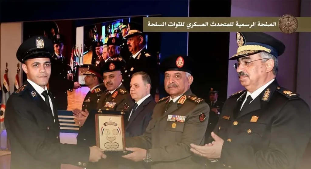 وزاراتى الدفاع والداخلية تعقدان لقاءاً لبحث سبل تعزيز التعاون الأمنى