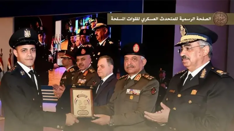 وزاراتى الدفاع والداخلية تعقدان لقاءاً لبحث سبل تعزيز التعاون الأمنى