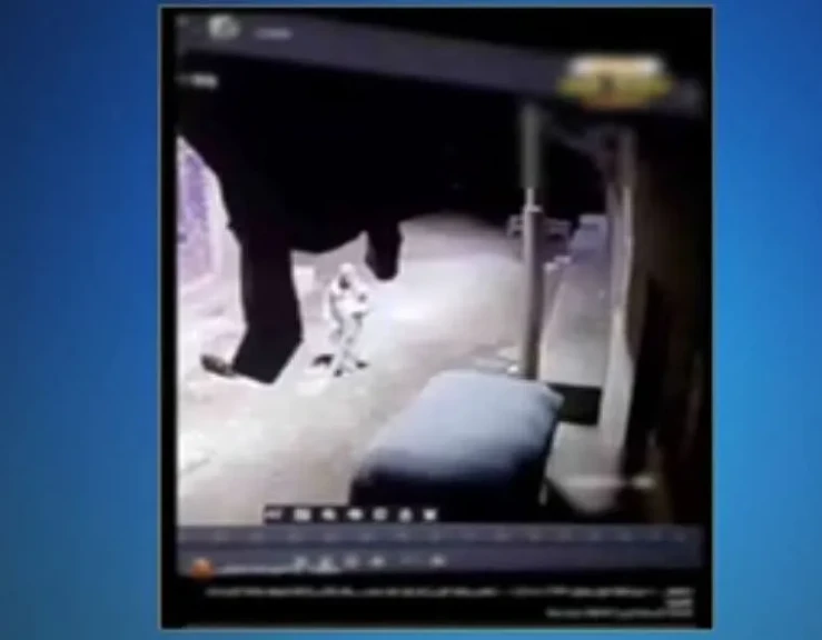 الداخلية:كشف ملابسات بقيام شخص بسكب كمية من مادة قابلة للاشتعال علي توك توك بسوهاج