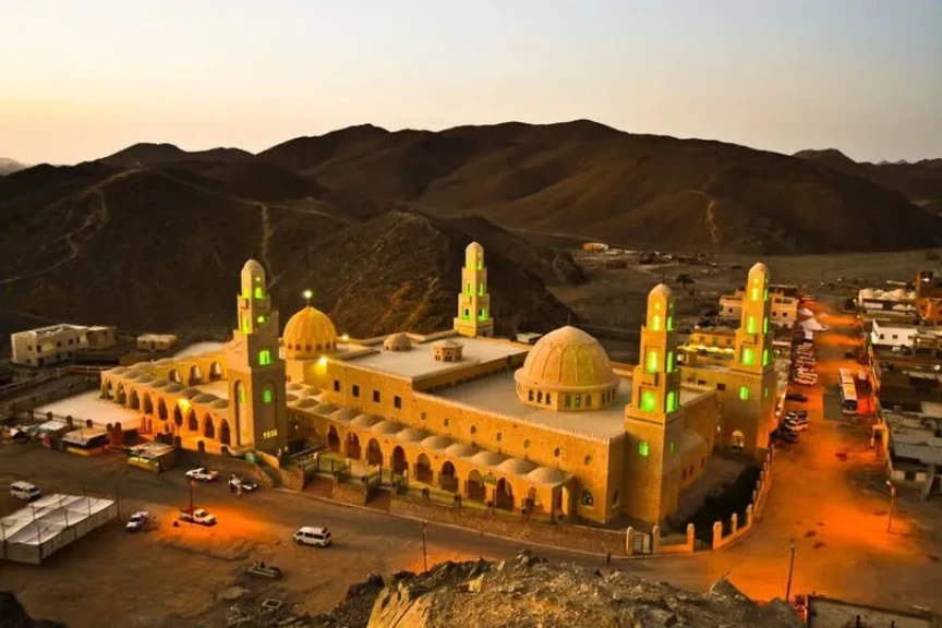 سيدي أبو الحسن الشاذلي إمام التصوف الذي وحّد بين الذكر والعمل