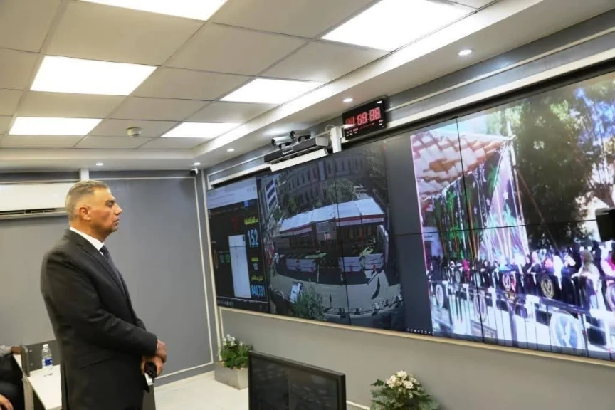 محافظ أسوان يتابع سير الأجواء الإنتخابية لإقبال المواطنين على لجان إنتخابات مجلس النواب