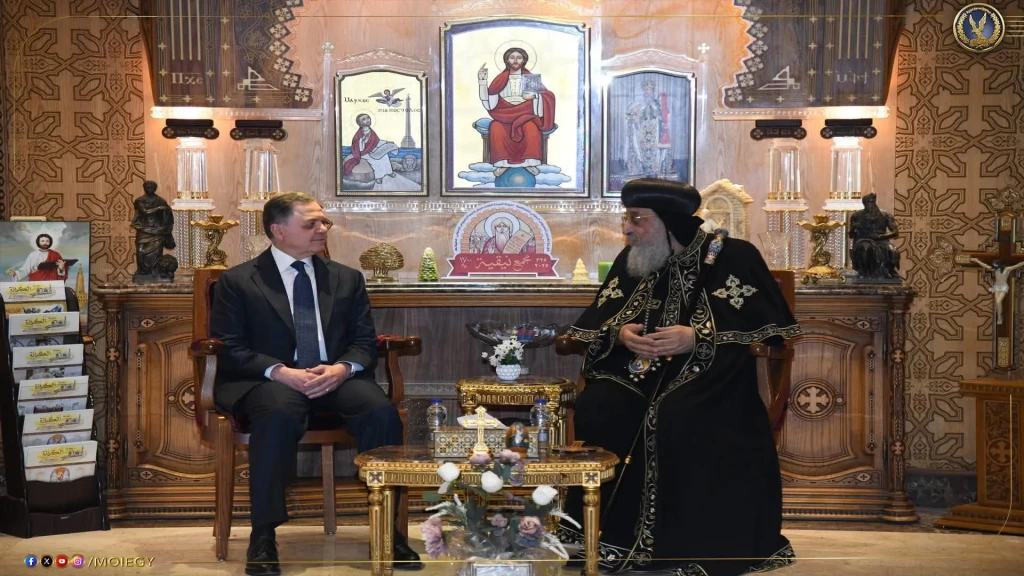 وزير الداخلية يقدم التهنئة لقداسة البابا وجميع المواطنين المسيحيين بمناسبة الإحتفال بعيد الميلاد المجيد
