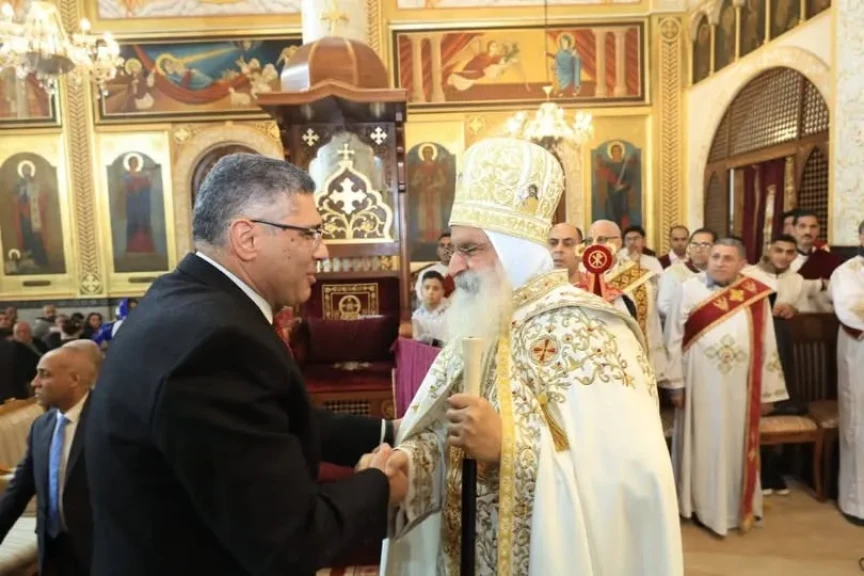 محافظ الجيزة يزور مطرانية الجيزة للأقباط الأرثوذكس للتهنئة بعيد الميلاد المجيد
