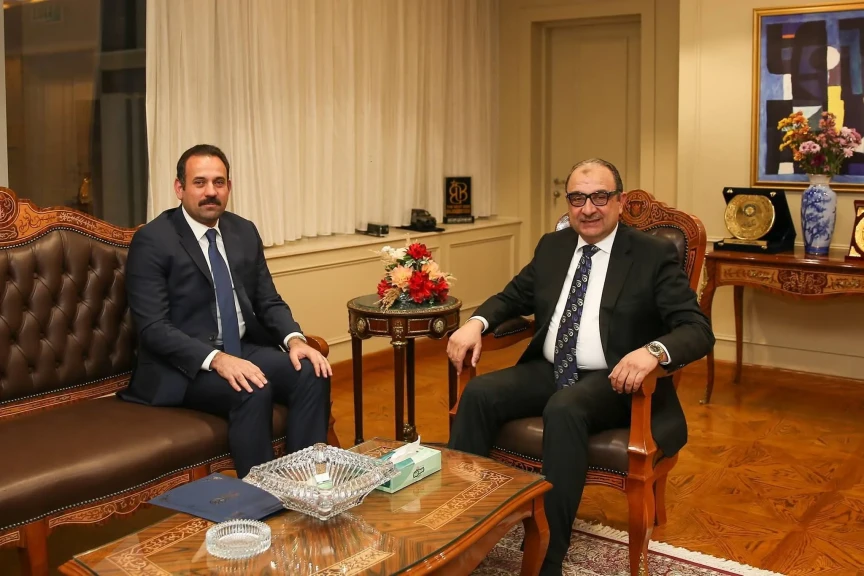 وزير قطاع الأعمال العام يستقبل رئيس جهاز مستقبل مصر لبحث تعزيز التعاون المشترك