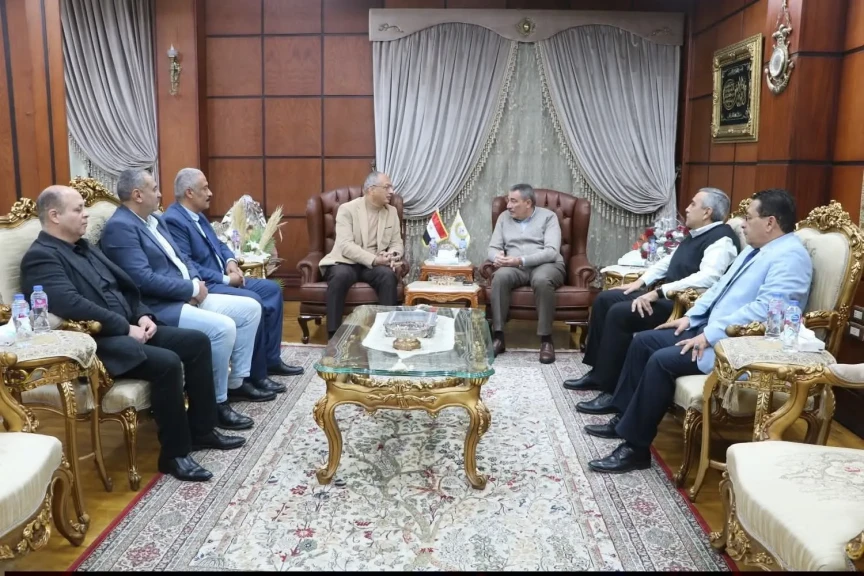 رئيس هيئة ميناء دمياط يستقبل رئيس الهيئة العامة للرقابة على الصادرات والواردات لبحث سبل تعزيز التعاون