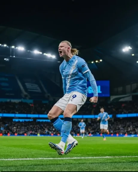 مانشستر سيتي يتعثر بالتعادل أمام بريتون بالدوري الانجليزي الممتاز