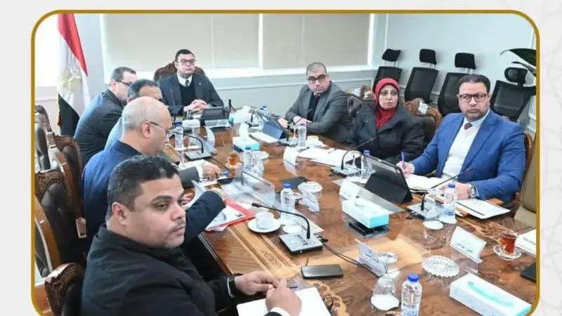 وزير الإسكان يستعرض التصور المبدئي لمشروع سكني جديد للإسكان المتوسط