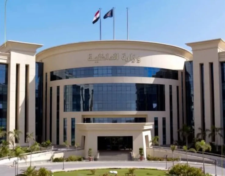 مصدر أمني ينفي شائعات إخوانية عن إضراب عدد من نزلاء مراكز الإصلاح والتأهيل عن الطعام