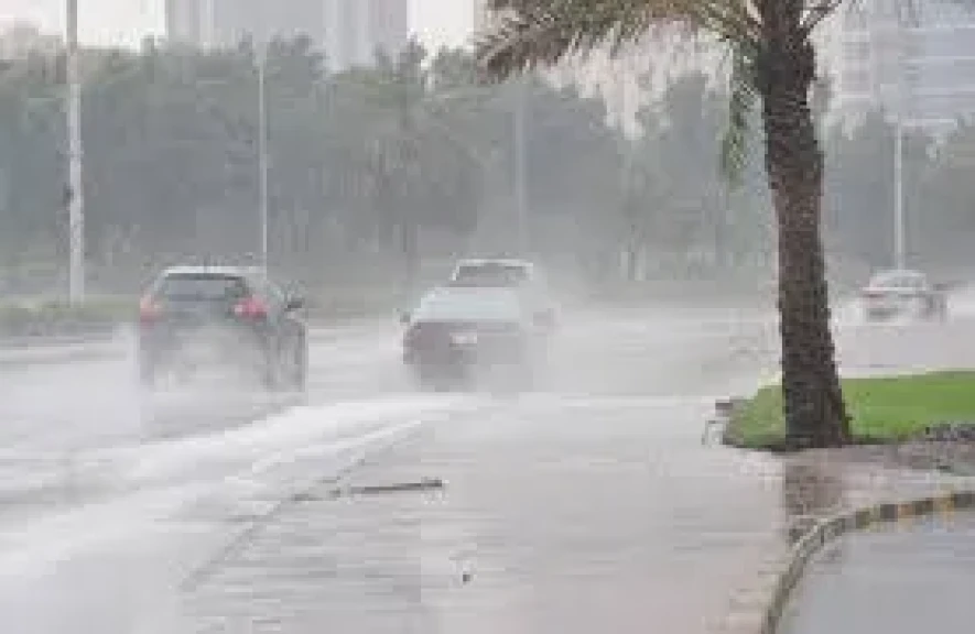 مركز المناخ: رياح شديدة وأمطار غزيرة تضرب البلاد وتحذيرات عاجلة للمواطنين