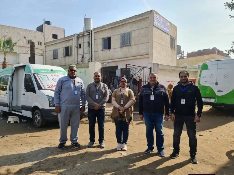 الكشف الطبى بالمجان على 2372 مواطن خلال قافلة طبية أطلقتها الصحة بقرية بأم الرضا