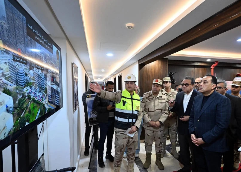 رئيس الوزراء يتابع الموقف التنفيذي لمشروع تطوير مدينة النيل الطبية (معهد ناصر).. ويتفقد عدداً من الإنشاءات الجديدة بها
