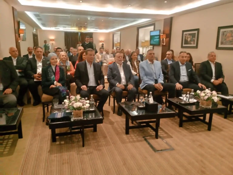 محافظ البنك المركزى ووزير الزراعة ومحافظ أسوان يشهدون عرض تقديمى لمشروع دعم صغار المزارعين