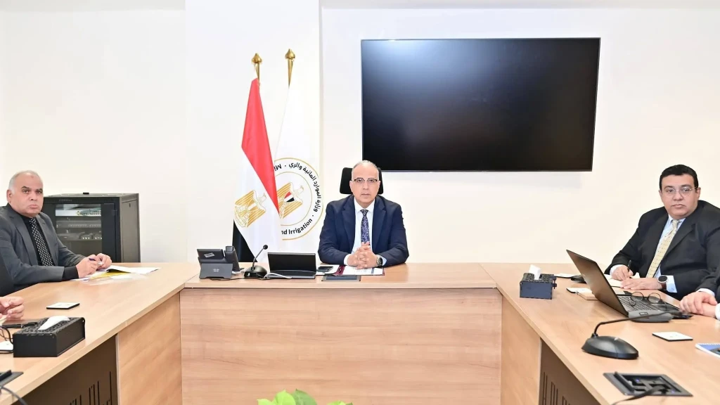 وزير الري يتابع حالة الرى بزمام ترعة السويس، وإجراءات تطوير منظومة الرى بترعة الإسماعيلية