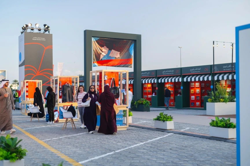 حكايات في الذاكرة مع ختام فعاليات الدورة الثانية من ”مهرجان الشارقة للآداب”