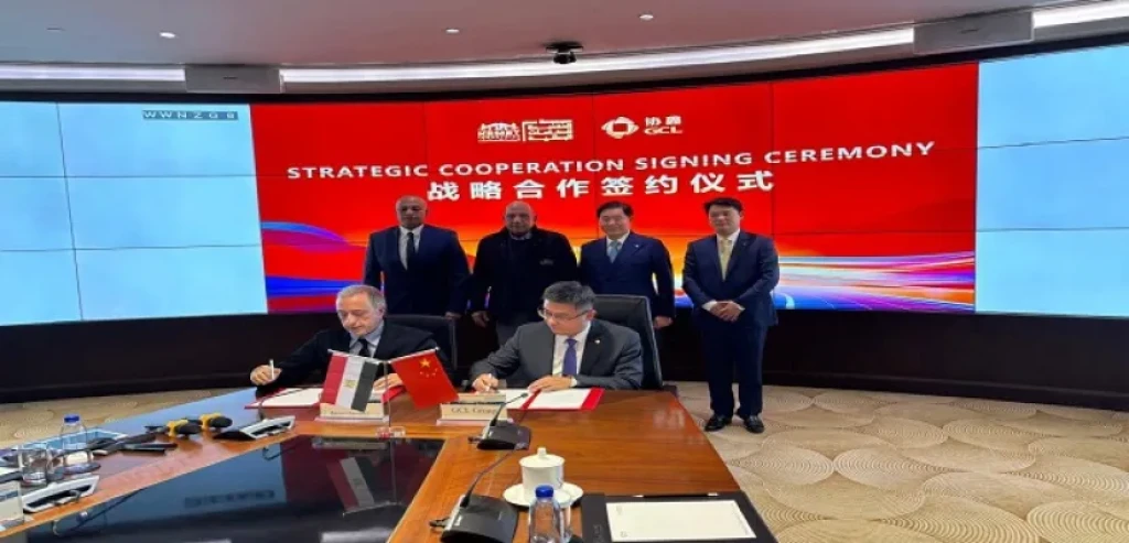 وزير الكهرباء يشهد مراسم توقيع اتفاقية تعاون بين شركة كيميت المصرية ومجموعة سوتشو ويتشنغ الصينية