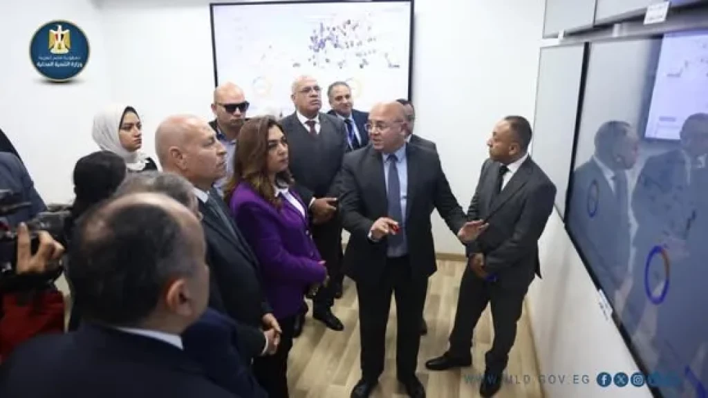 إطلاق منظومة الدفع الإلكتروني لأتوبيسات هيئة النقل العام بالقاهرة