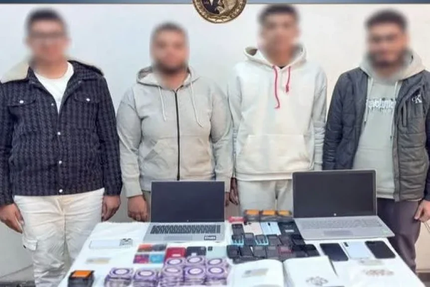 الداخلية: ضبط تشكيل عصابى بالنصب والإحتيال على المواطنين من خلال أحد مواقع التواصل الإجتماعى