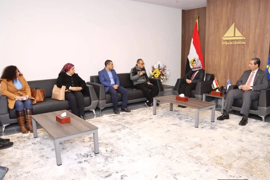 محافظ دمياط يستقبل مساعد وزير الصحة والسكان لشئون الطب العلاجى
