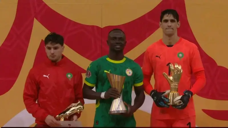 دياز ينال جائزة أفضل هداف في كأس أفريقيا وياسين بونو أفضل حارس في البطولة