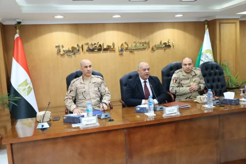 سكرتير عام الجيزة يتابع الاستعدادات الخاصة بالتدريب العملي المشترك ” صقر ١٦٤ ”