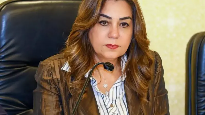 وزيرة التنمية المحلية تستعرض تقريراً حول نتائج الأسبوع الأول من الموجة الـ28 لإزالة التعديات على أملاك الدولة