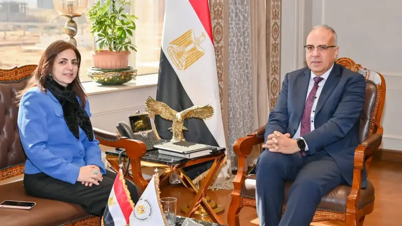 وزير الري يستقبل مساعد وزير الخارجية وأمين عام ”الوكالة المصرية للشراكة من أجل التنمية”