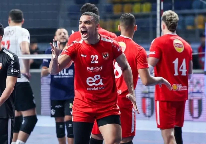 «رجال طائرة الأهلي» يتوج بكأس السوبر المصري