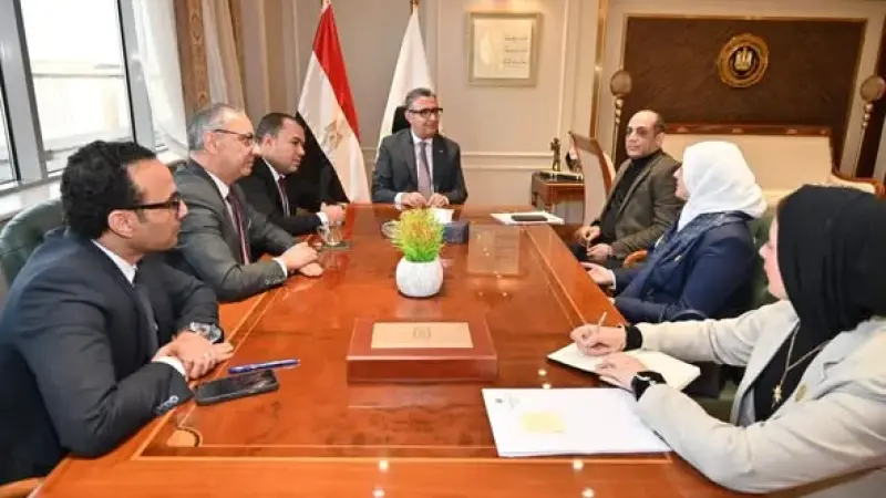 الدكتور / شريف فاروق وزير التموين والتجارة الداخلية يلتقي بعدد من السادة أعضاء مجلسي النواب والشيوخ