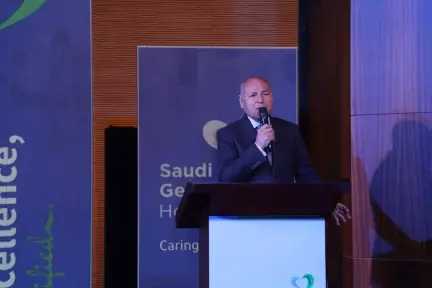 محافظ القاهرة يشهد تكريم المستشفى السعودي الألماني على شهادة Top Employer