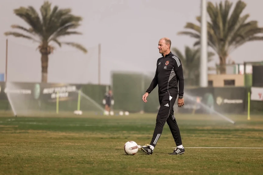 توروب يعلن قائمة الأهلي لمباراة يانج أفريكانز