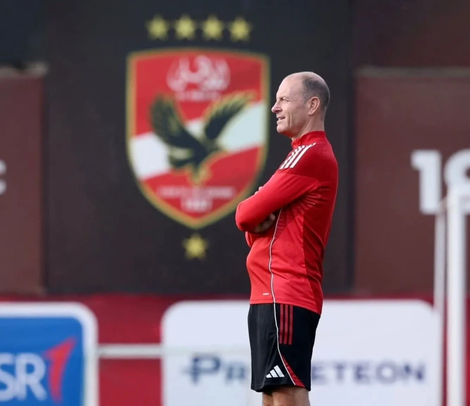 توروب يعلن تشكيل الأهلي أمام يانج أفريكانز