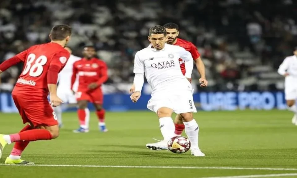 السد القطري يتوج بدرع السوبر بعد فوزه على شباب الأهلي الإماراتي