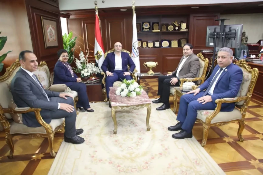 محافظ بني سويف يلتقي نائب وزير الصحة والسكان