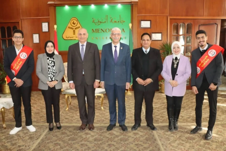 رئيس جامعة المنوفية يلتقي بمقرري الأسرة المركزية الجدد لطلاب من أجل مصر