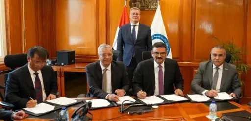 البترول: توقيع مذكرة تفاهم مع شركة الصينية للاستثمار فى الخامات التعدينية بالمثلث الذهبى