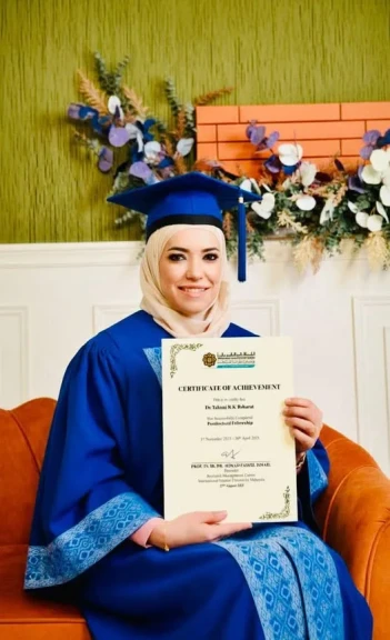 الدكتورة تهاني رفعت بشارات تحصل على زمالة ما بعد الدكتوراه من الجامعة الإسلامية العالمية – ماليزيا