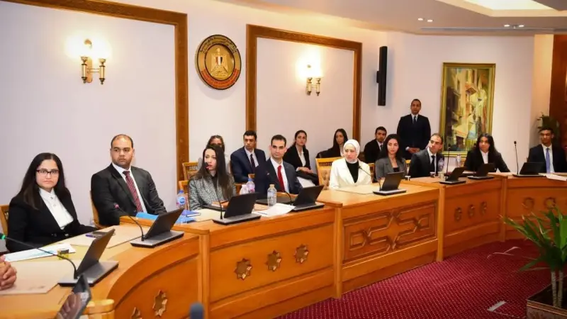 وزير الخارجية يلتقي الدفعة ٥٨ من الملحقين الدبلوماسيين المعينين حديثًا