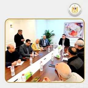 وزير الإسكان يعقد اجتماعا بمقر جهاز مدينة حدائق أكتوبر