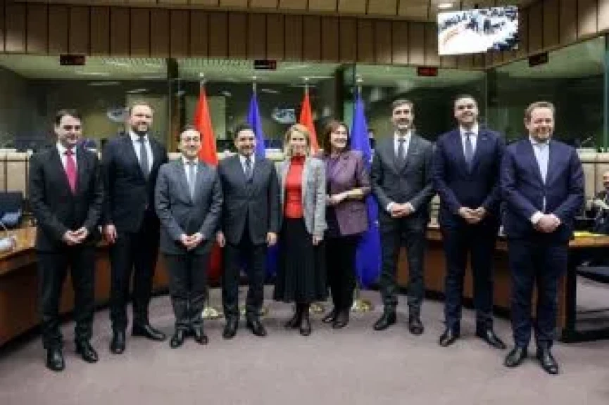 الاتحاد الاوروبي يشيد بدور ملك المغرب في تحقيق السلام والاستقرار في الشرق الأوسط