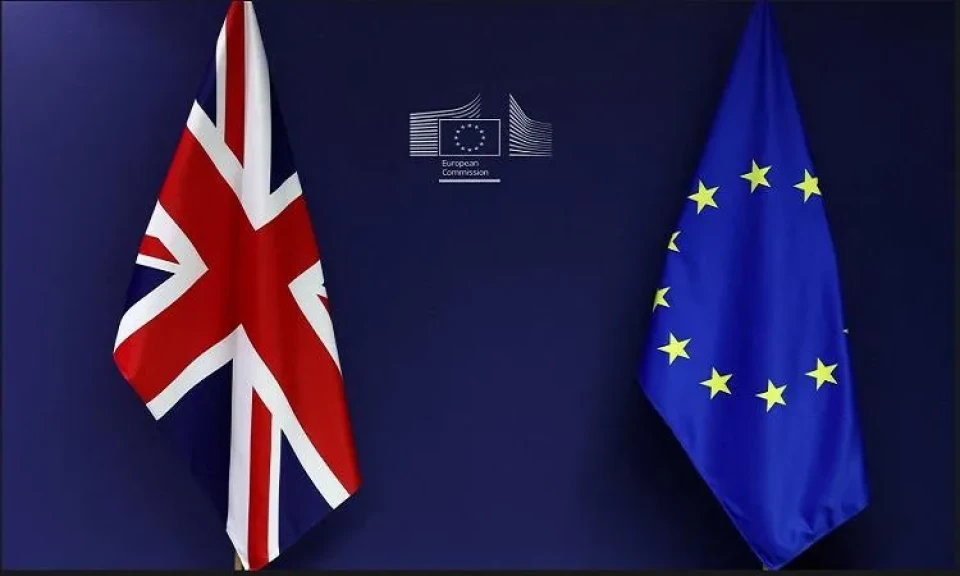 بريطانيا والاتحاد الأوروبي يدرسان استئناف محادثات التعاون الدفاعي