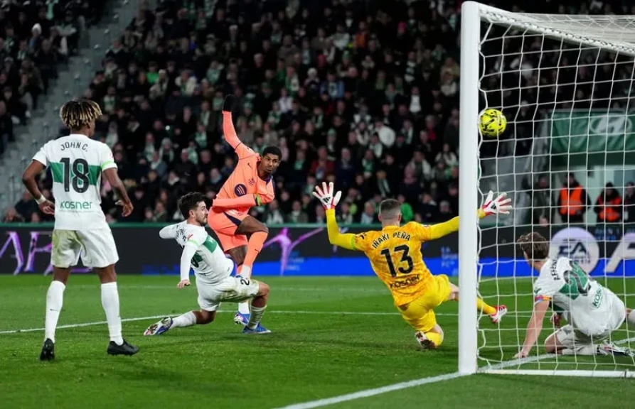 برشلونة يعزز صدارته بثلاثية في شباك إلتشي بالليجا