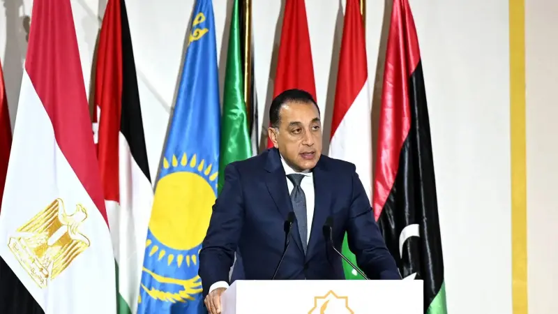 رئيس الوزراء يلقي كلمة خلال فعاليات مؤتمر ”استثمار الخطاب الديني والإعلامي وأثره على حماية وتعزيز حقوق المرأة في دول منظمة التعاون الإسلامي”