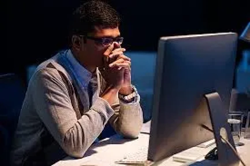 لماذا نشعر بالتوتر والإرهاق شتاء؟.. خبيرة توضح دور التغذية الأساسية