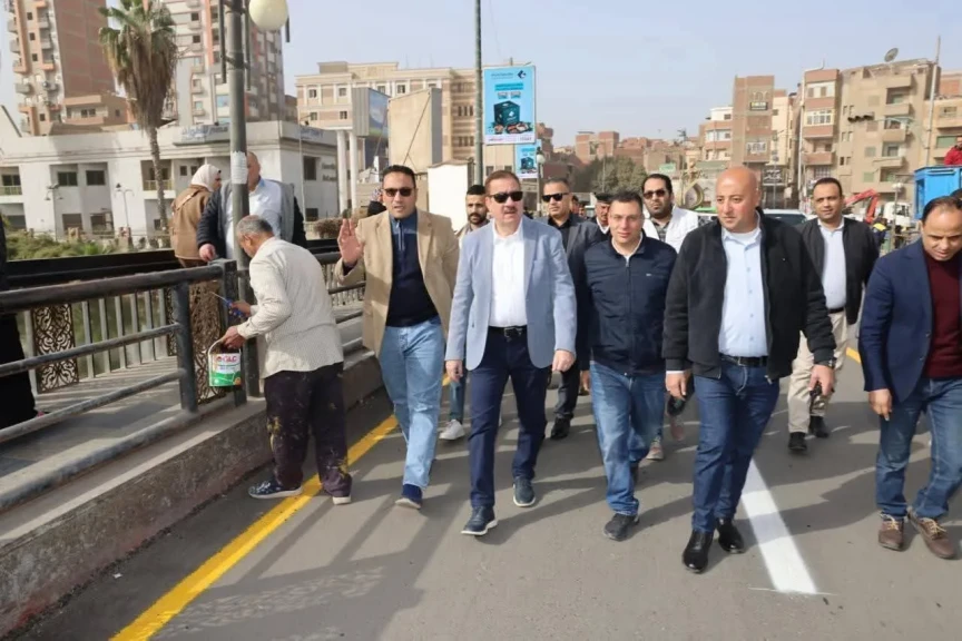 محافظ المنوفية يتفقد كوبري مبارك بشبين الكوم عقب الانتهاء من تطويره ورفع كفاءته