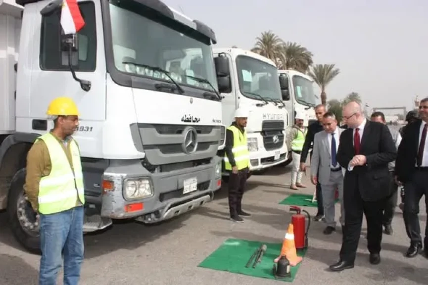 محافظ بني سويف يتفقد اصطفاف المعدات ضمن خطة المحافظة للتعامل مع الأزمات والمواقف الطارئة